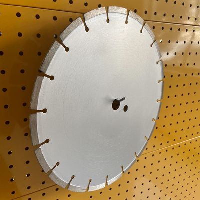 Hohe Qualität 230×2.6/1.8×10×16T Huachang 9 Zoll-Laser geschweißter Granit-konkreter trockener Ausschnitt Diamond Saw Blade