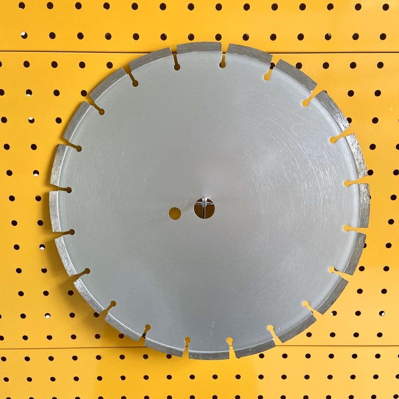 Laser Huachang 7 der hohen Qualität Zoll-180×2.4/1.8×10×13T schweißte Granit-konkreten trockenen Ausschnitt Diamond Saw Blade